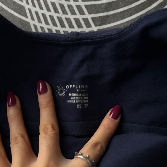 Navy Blue Textured Crop Top - Picture 2 of 4